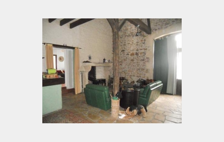 CHEVALIER IMMOBILIER : House | SAINT-AMAND-MONTROND (18200) | 300 m2 | 159 000 € 