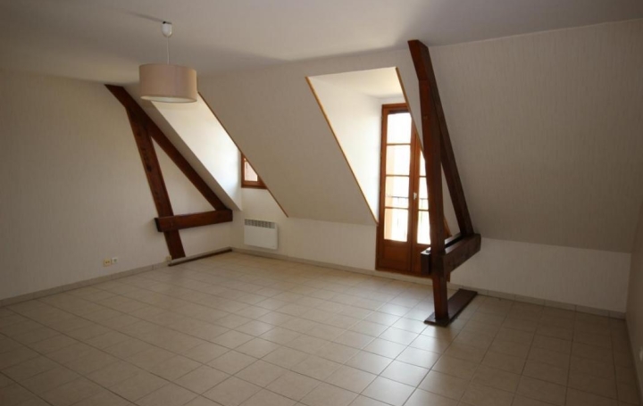 CHEVALIER IMMOBILIER : Appartement | SAINT-AMAND-MONTROND (18200) | 71 m2 | 78 000 € 