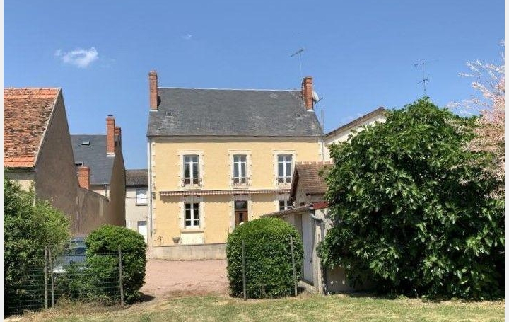  CHEVALIER IMMOBILIER Maison / Villa | SAINT-AMAND-MONTROND (18200) | 193 m2 | 180 000 € 