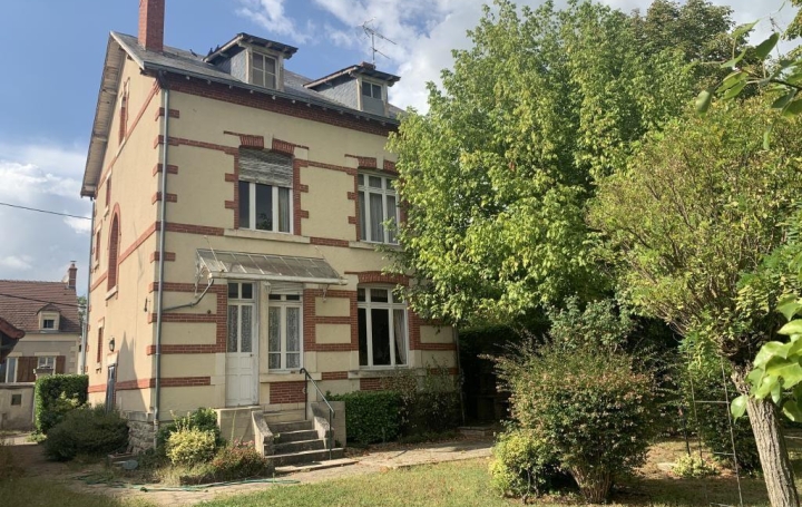  CHEVALIER IMMOBILIER Maison / Villa | SAINT-AMAND-MONTROND (18200) | 172 m2 | 211 000 € 