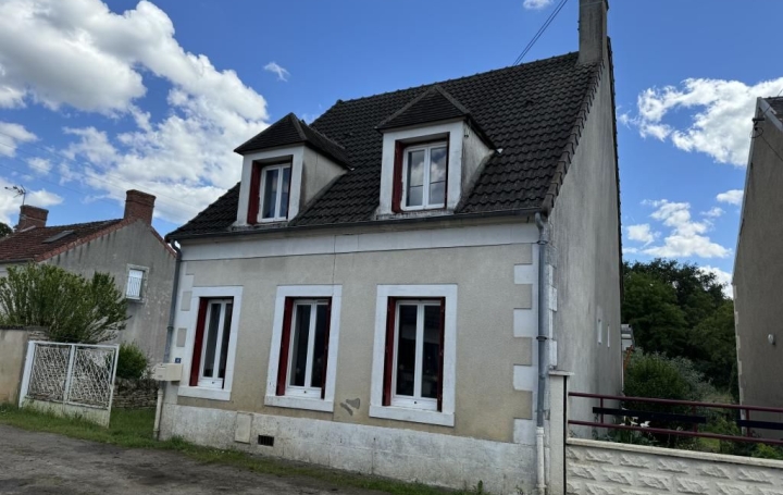 Maison SAINT-AMAND-MONTROND 100 m2 99 000 € Maison SAINT-AMAND-MONTROND 100 m2 99 000 €