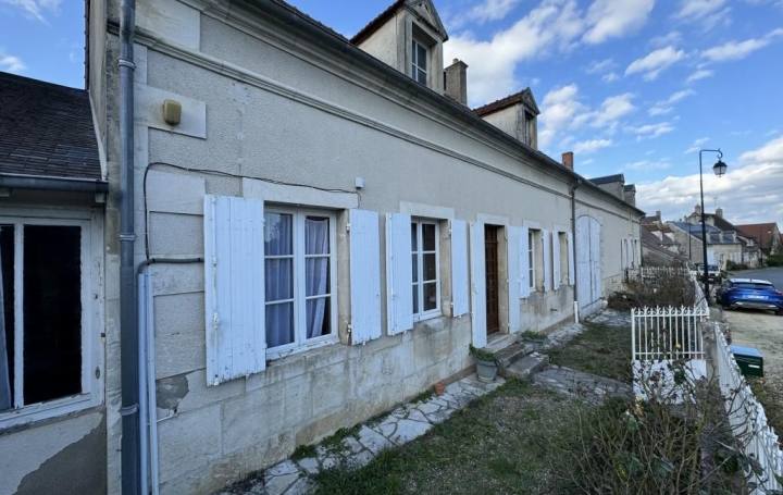 Maison de village SAINT-AMAND-MONTROND 115 m2 88 000 € Maison de village SAINT-AMAND-MONTROND 115 m2 88 000 €