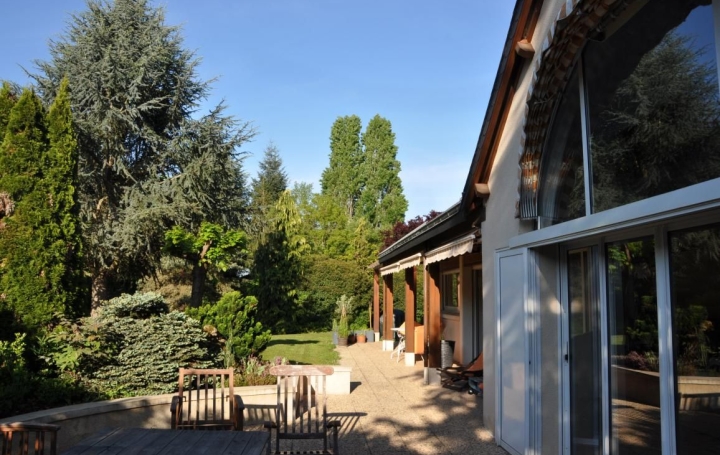  CHEVALIER IMMOBILIER Maison / Villa | SAINT-AMAND-MONTROND (18200) | 196 m2 | 402 300 € 