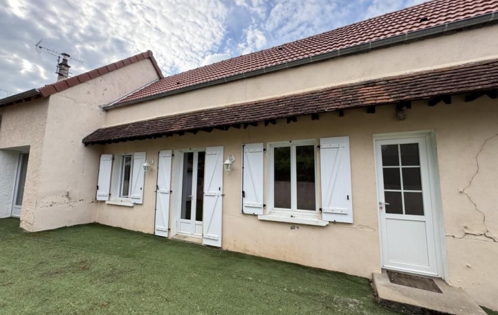 Maison SAINT-BONNET-TRONCAIS 65 m2 99 000 € Maison SAINT-BONNET-TRONCAIS 65 m2 99 000 €