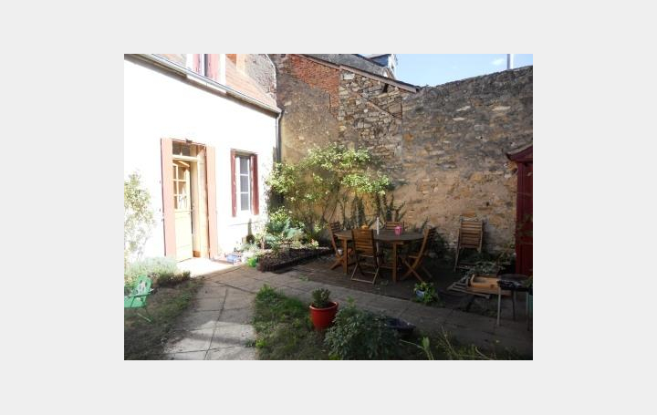 CHEVALIER IMMOBILIER : House | SAINT-AMAND-MONTROND (18200) | 133 m2 | 138 000 € 